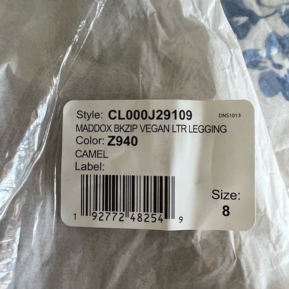 ALICE + OLIVIA MADDOX VEGAN LATEX LEGGING - Picture 15 of 16